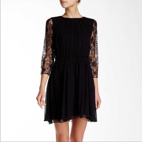 100%Silk Alice + Olivia Shirred Lace Sleeve Dress - Picture 8 of 16